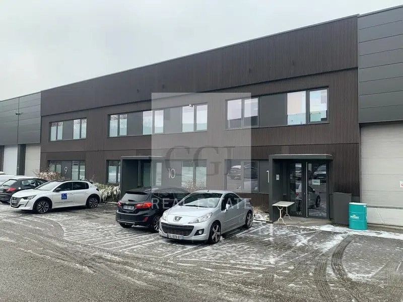 12 Chemin Des Gorges, Dardilly to rent Building Photo- Image 1 of 13