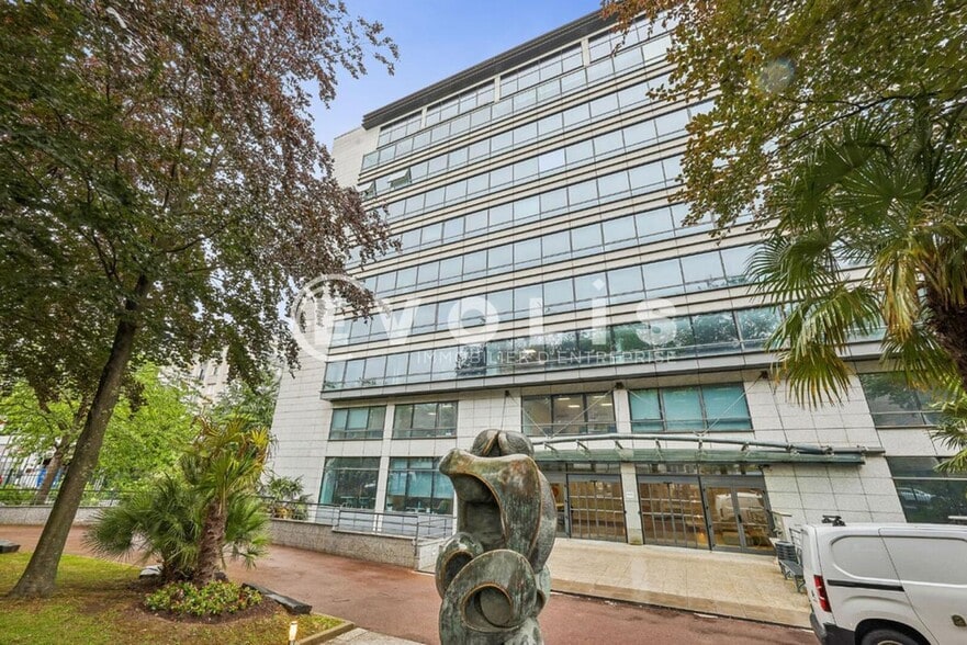 91-99 Avenue Aristide Briand, Montrouge to rent - Building Photo - Image 2 of 7