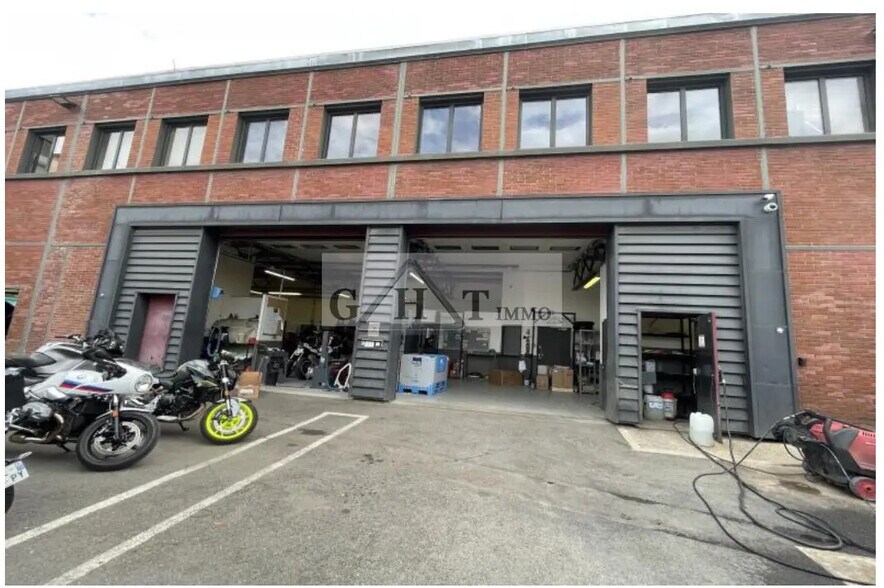 Industrial in Gennevilliers to rent - Building Photo - Image 2 of 5