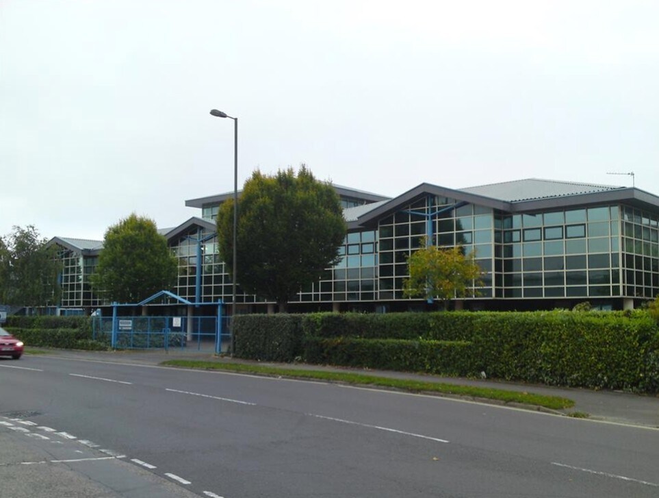 School Ln, Eastleigh to rent Primary Photo- Image 1 of 3