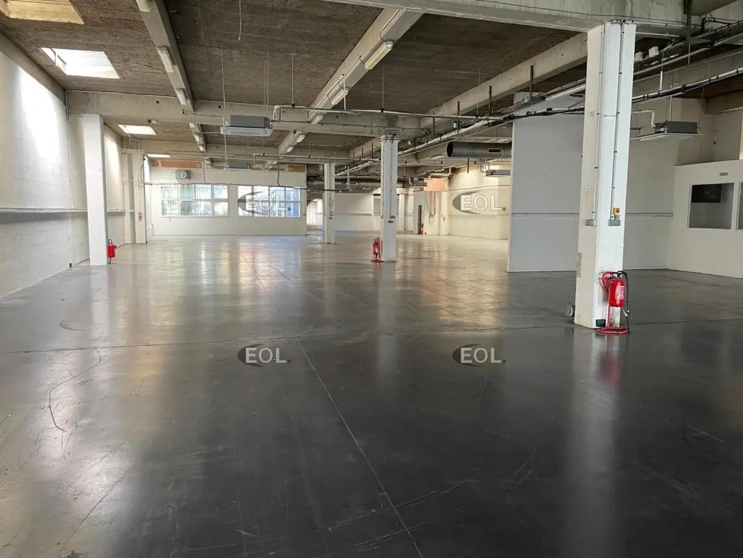 Industrial in Aubervilliers to rent Interior Photo- Image 1 of 9