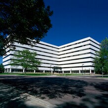 300 Highway 169 S, Saint Louis Park, MN for rent Building Photo- Image 1 of 5