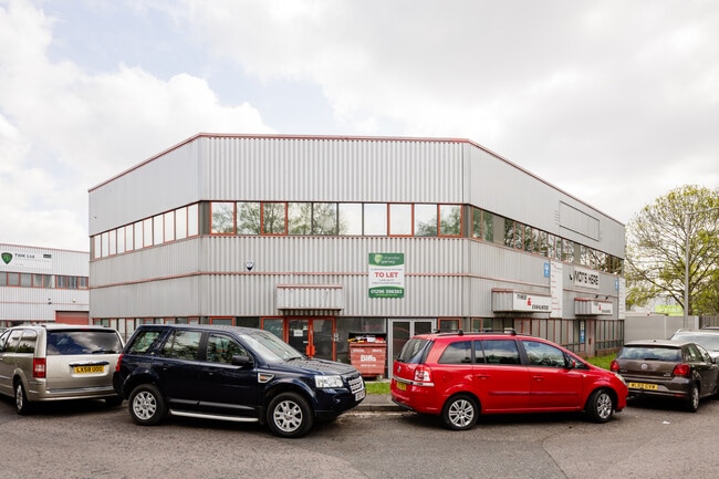 More details for Broadfields Ct, Aylesbury - Light Industrial for Sale