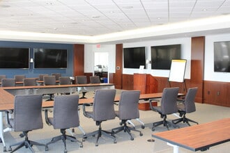 1500 Main St, Springfield, MA to rent Interior Photo- Image 2 of 8