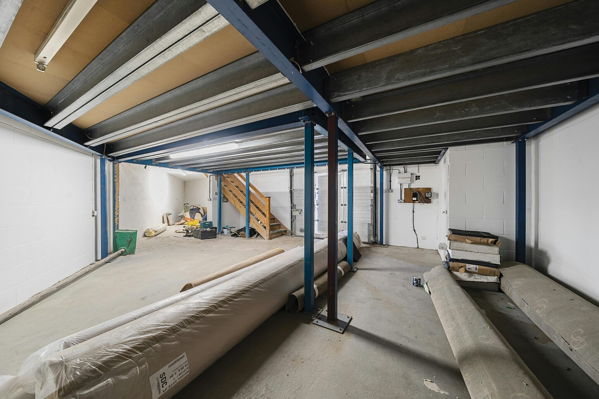 56 Bridge St, Pinner for sale Interior Photo- Image 1 of 1