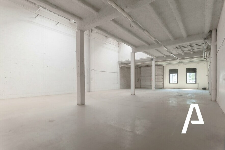 4 Avenue De La Baltique, Villebon-sur-Yvette to rent - Building Photo - Image 3 of 8