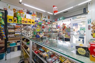 Retail in Madrid, Madrid to rent Interior Photo- Image 1 of 7