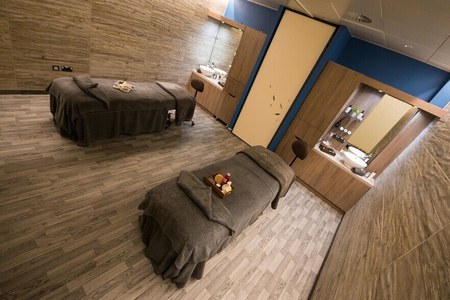 Lingley Green Ave, Warrington to rent - Building Photo - Image 3 of 13