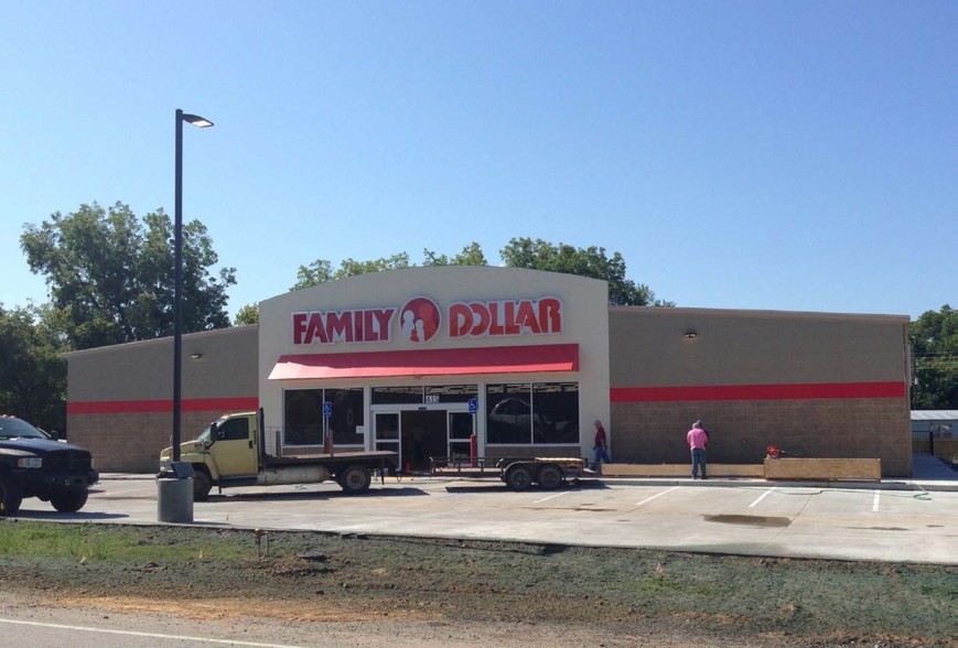 415 E 9th St, Weleetka, OK for sale - Building Photo - Image 1 of 1