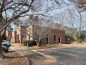 114-120 New Edition Ct, Cary, NC for rent Building Photo- Image 1 of 9