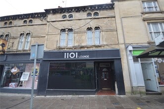 96 Victoria Rd, Swindon to rent Building Photo- Image 1 of 6