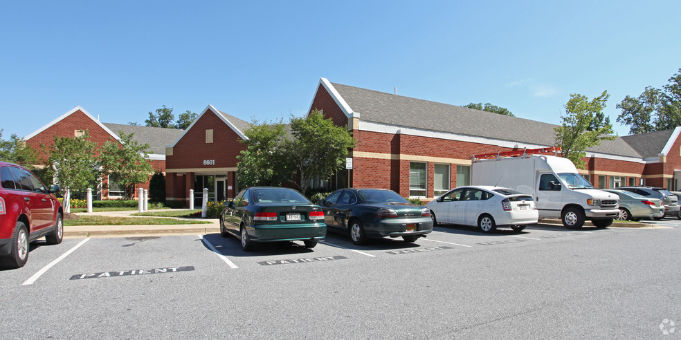 8601 Veterans Hwy, Millersville, MD for sale - Primary Photo - Image 1 of 1