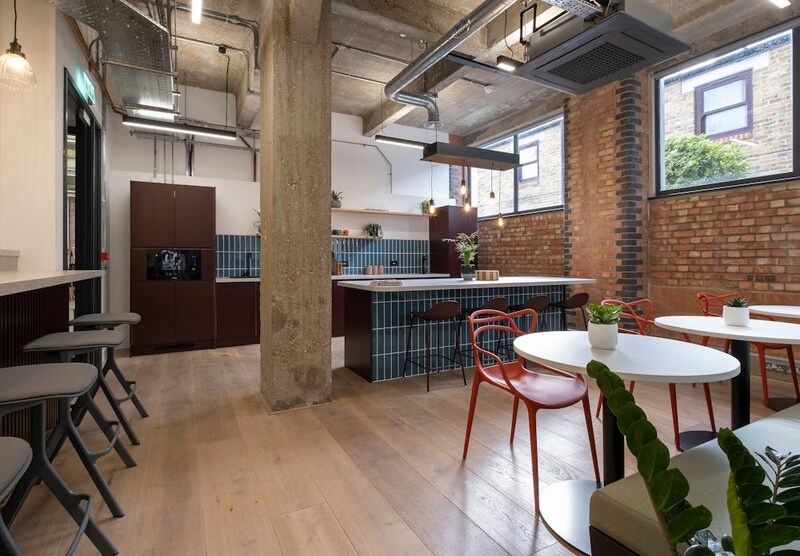 100 Cambridge Grove, London to rent Interior Photo- Image 1 of 8