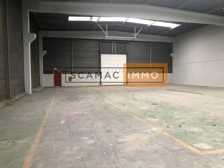 Office in SAINT-OUEN-L'AUMONE to rent - Interior Photo - Image 1 of 4