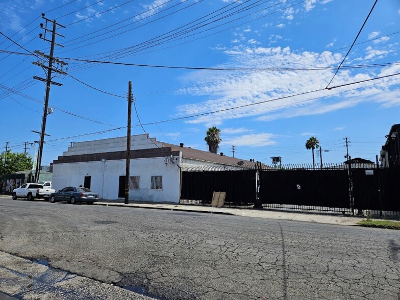 1732 E 14th St, Los Angeles, CA for rent - Building Photo - Image 2 of 9