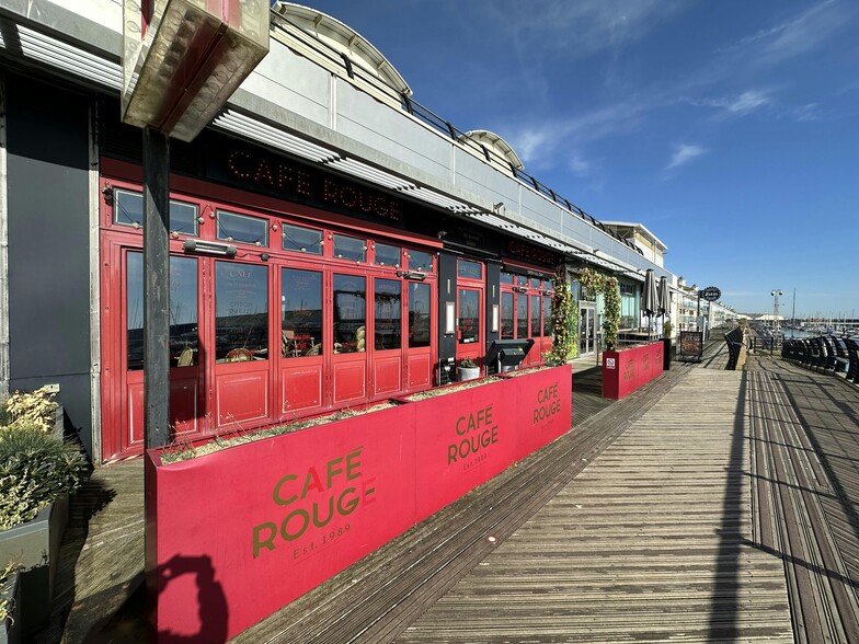 6 Waterfront, Brighton to rent - Primary Photo - Image 1 of 9