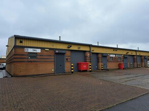 Little Row, Stoke On Trent for rent Building Photo- Image 1 of 5