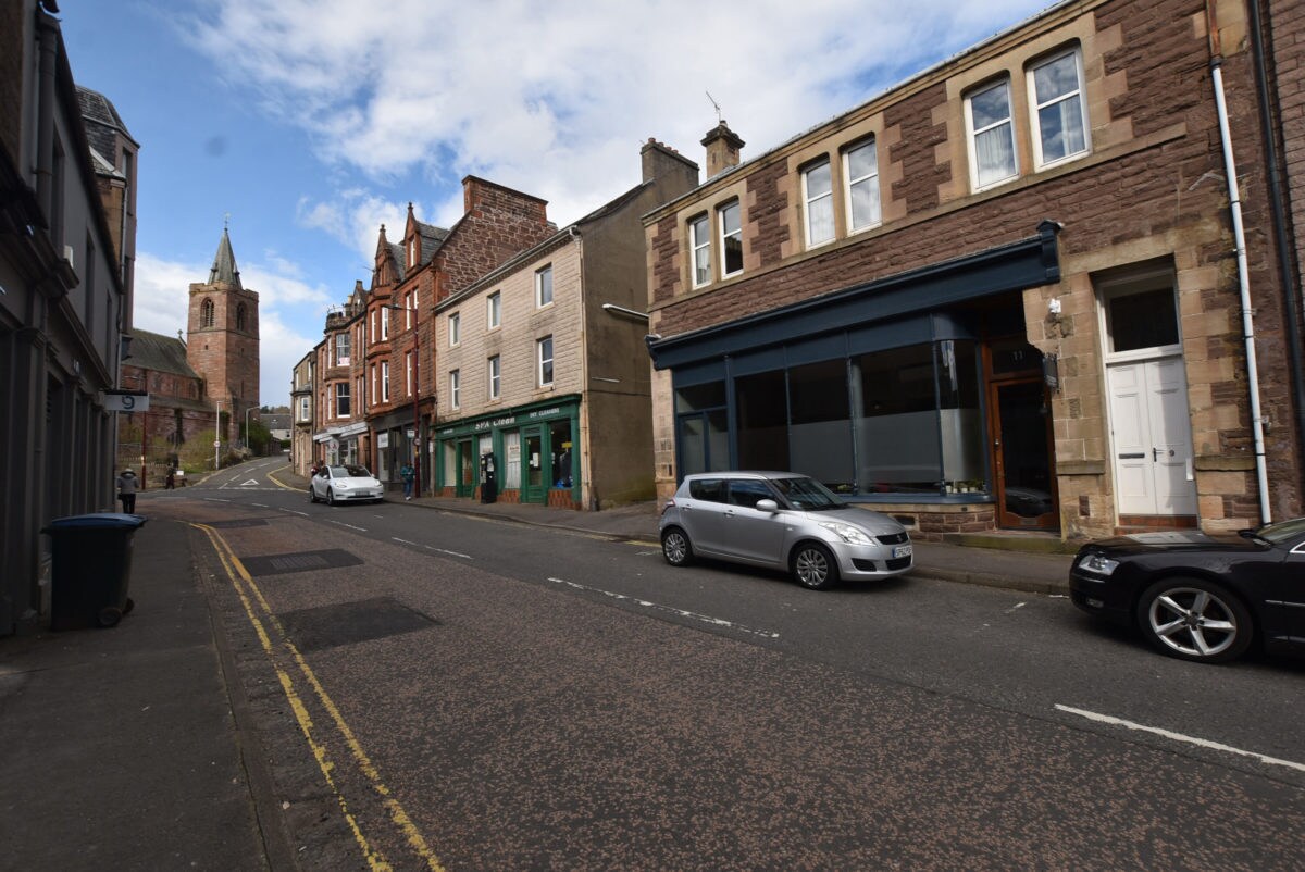 11 Comrie St, Crieff for sale Primary Photo- Image 1 of 1