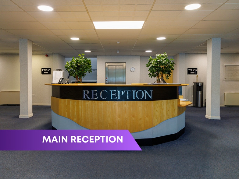 Faraday Way, Blackpool to rent - Lobby - Image 2 of 29