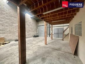 705 Avenue De L'Europe, Saint-Cannat to rent Building Photo- Image 2 of 2