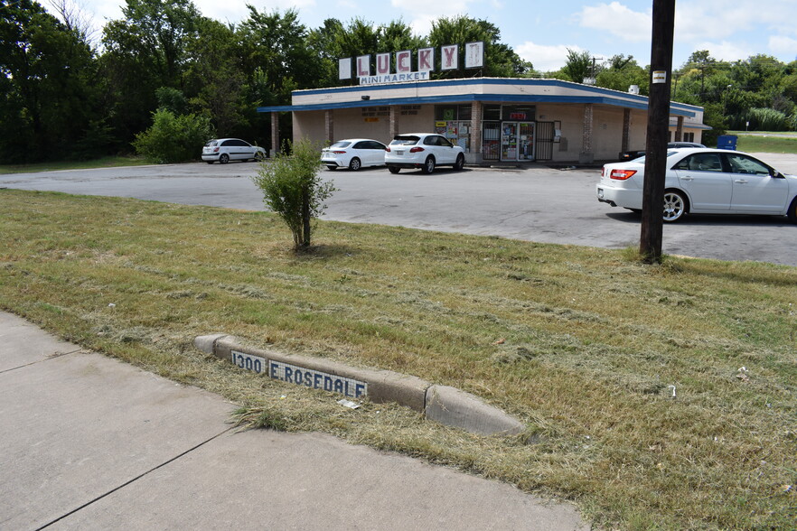 1300 E Rosedale St, Fort Worth, TX for sale - Building Photo - Image 1 of 1