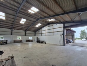 Bourne End Rd, Cranfield to rent Interior Photo- Image 1 of 3