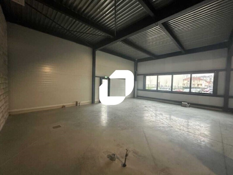 Office in Montmagny to rent - Interior Photo - Image 2 of 9