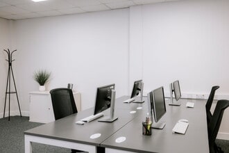 Wesley Sq, Hartlepool to rent Interior Photo- Image 1 of 5