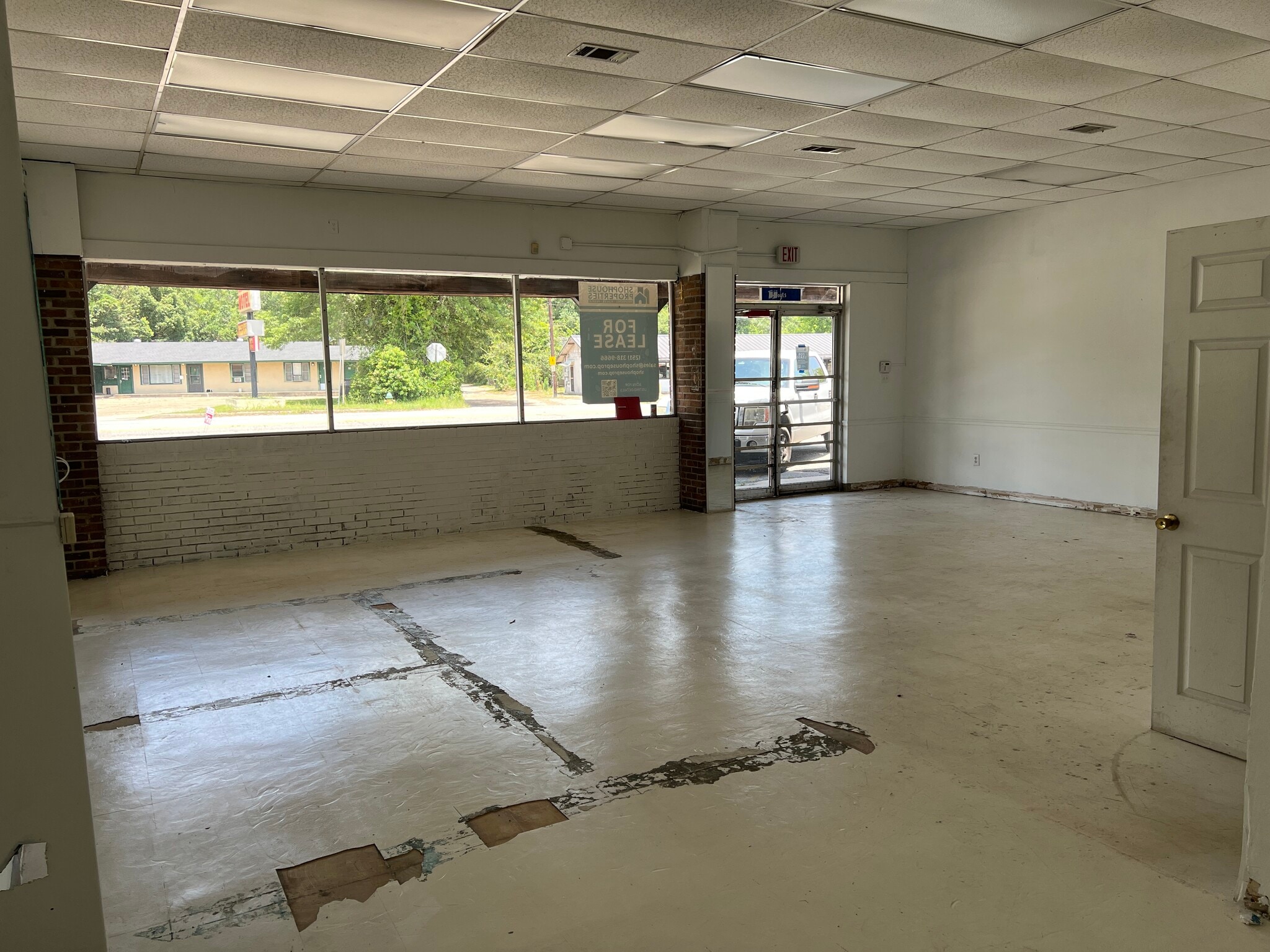 4409 Saint Stephens Rd, Eight Mile, AL to rent Interior Photo- Image 1 of 3