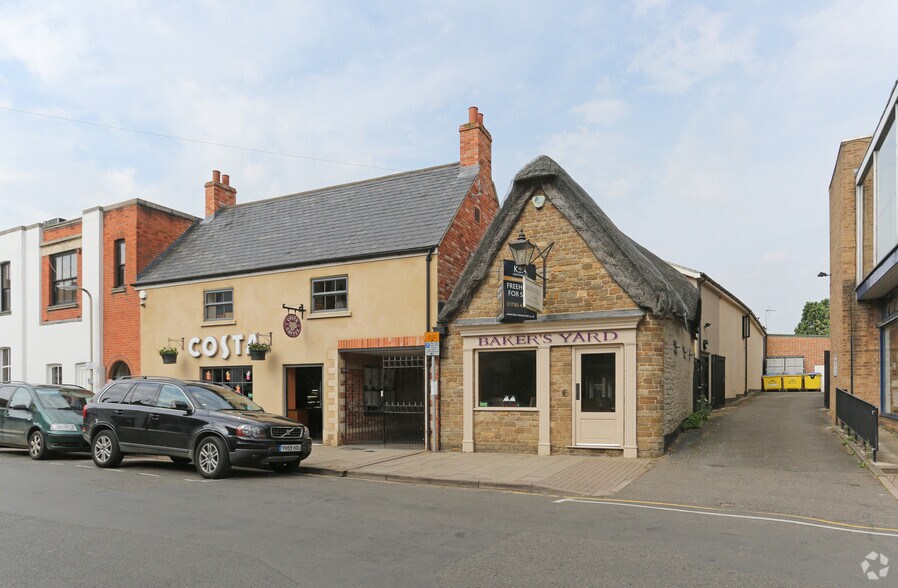 4-6 Church St, Oakham for rent - Primary Photo - Image 3 of 6