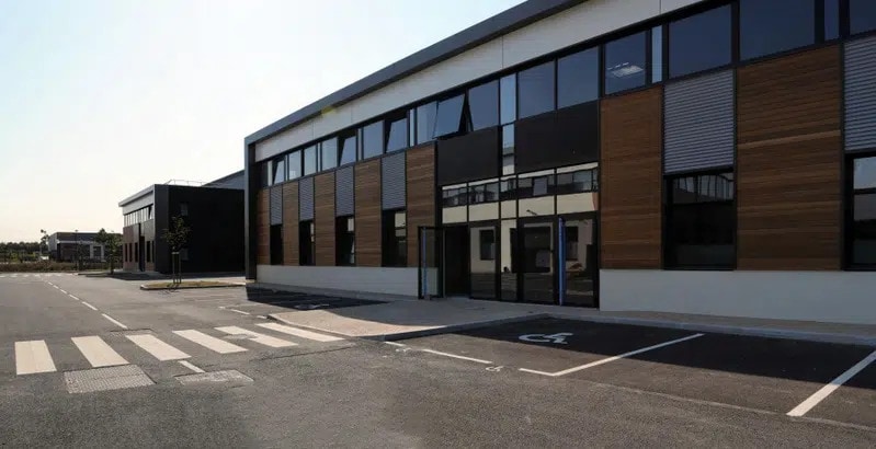Industrial in Villeneuve-la-Garenne to rent - Building Photo - Image 2 of 19