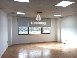 Office in Rivas-Vaciamadrid, Madrid to rent Interior Photo- Image 1 of 11