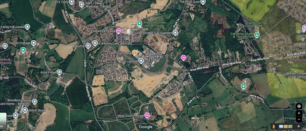 Retail Units, Finchwood Park, Barkham to rent - Building Photo - Image 3 of 3