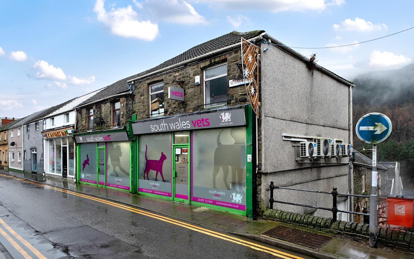 52-56 Somerset St, Abertillery for sale Primary Photo- Image 1 of 6