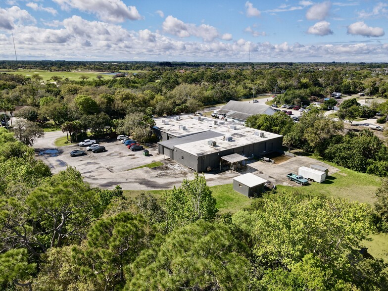 5400 85th St, Vero Beach, FL for sale - Building Photo - Image 1 of 18