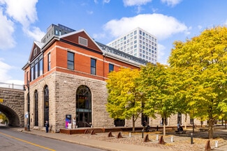 More details for 417 Rue Berri, Montréal, QC - Retail to Rent