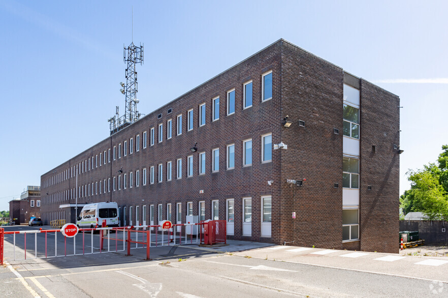 Off Wigman Rd, Nottingham for rent - Building Photo - Image 2 of 2