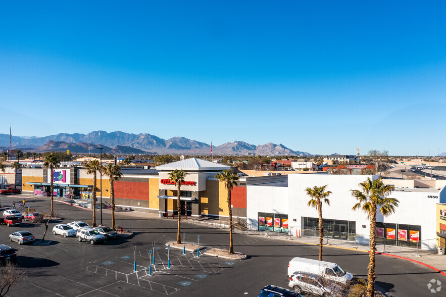 5200 S Fort Apache Rd, Las Vegas, NV for rent - Building Photo - Image 3 of 36