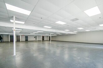 101 Kenwood Rd, Fayetteville, GA to rent Building Photo- Image 2 of 5