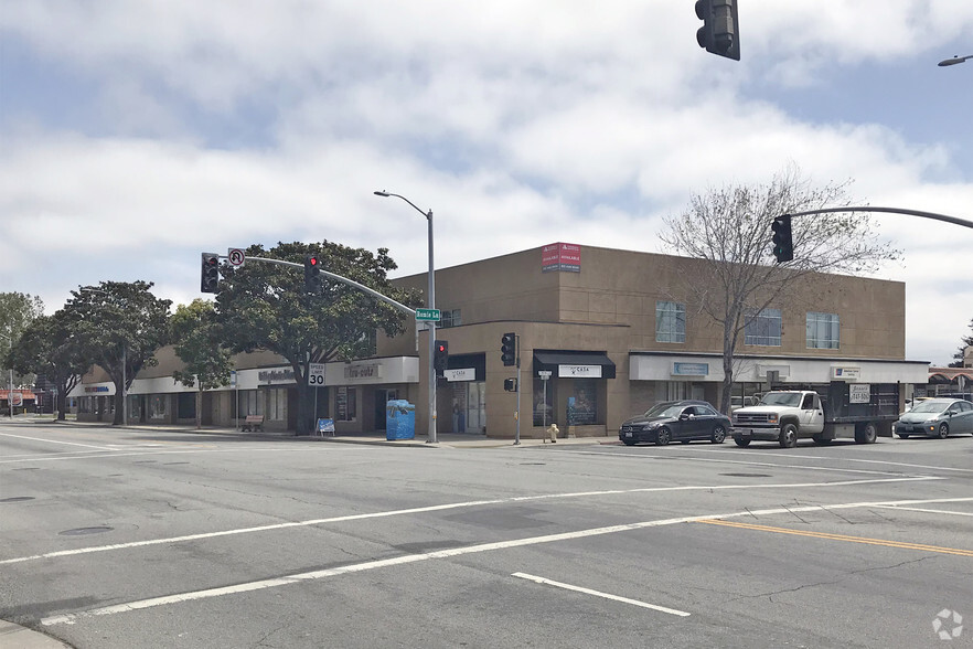 945 S Main St, Salinas, CA for rent - Building Photo - Image 1 of 5