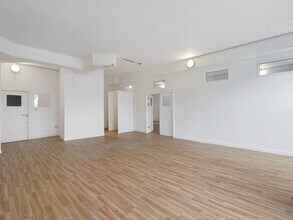 197-211 Richmond Rd, London to rent Interior Photo- Image 1 of 8