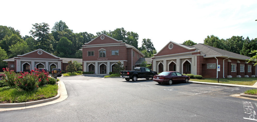 7 Corporate Center Ct, Greensboro, NC for sale - Primary Photo - Image 1 of 1