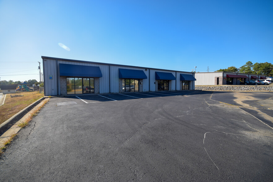 1041-1051 Lantrip Rd, North Little Rock, AR for sale - Building Photo - Image 1 of 1