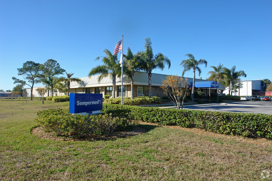 13900 N 49th St, Clearwater, FL for sale - Building Photo - Image 1 of 5