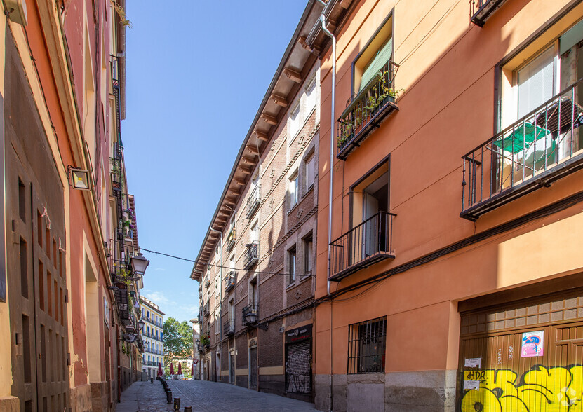 Residential in Madrid, MAD for sale - Building Photo - Image 2 of 2