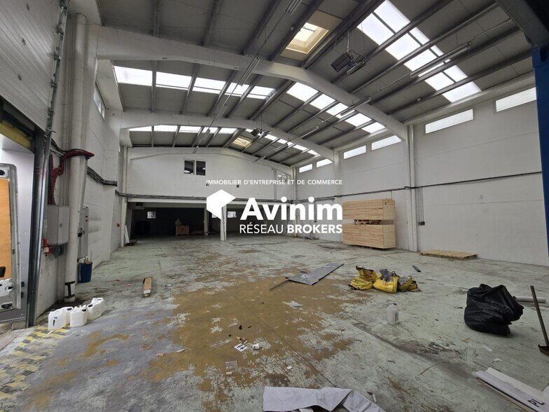 Industrial in Argenteuil to rent - Interior Photo - Image 3 of 8