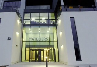 Light Industrial in Lyon to rent Building Photo- Image 2 of 9