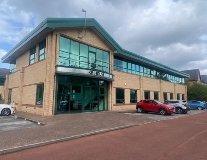 4 Scott Dr, Altrincham for sale - Building Photo - Image 1 of 1