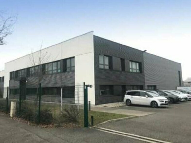 3 Rue Paul Rieupeyroux, Saint-Priest to rent - Building Photo - Image 1 of 6