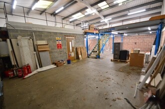 West End, Barnstaple to rent Interior Photo- Image 1 of 5